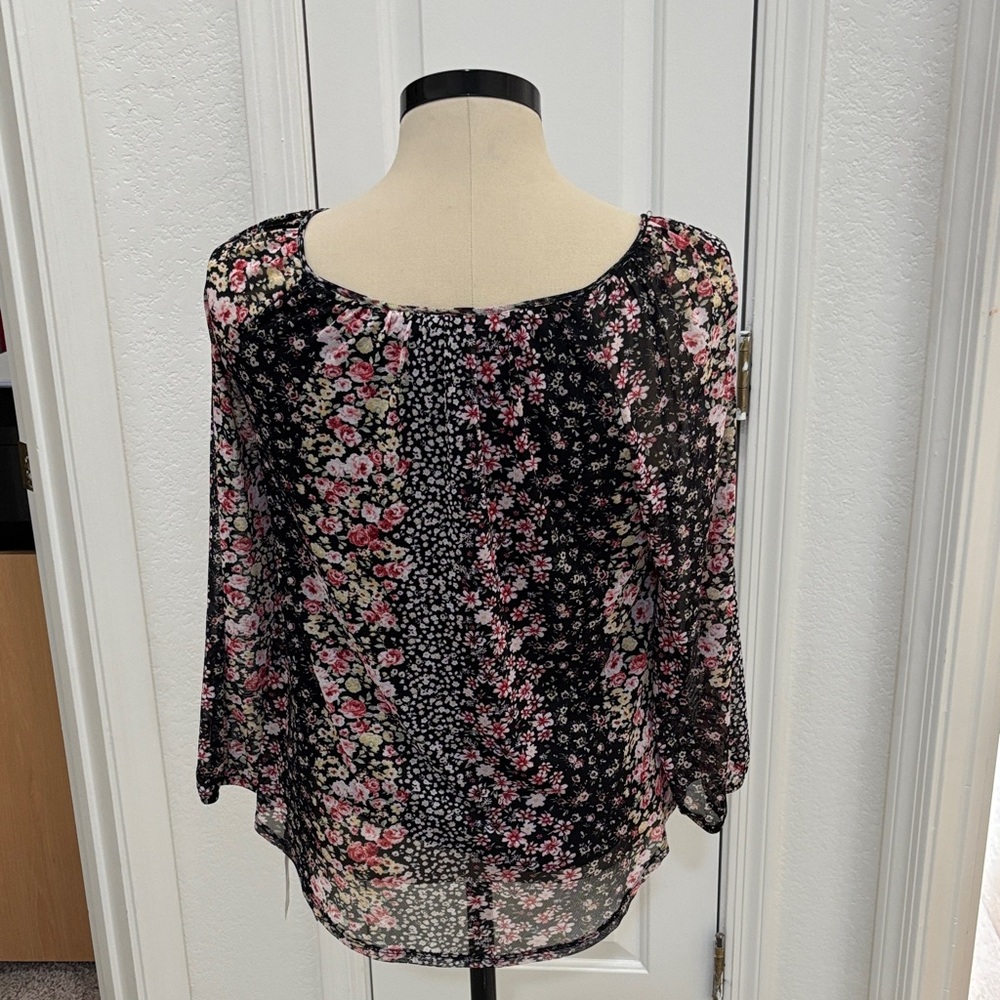 BCX Black and Pink Floral Blouse - Picture 3 of 7